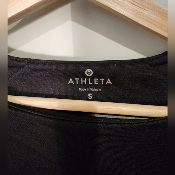 Athleta Fuse Scuba Long Sleeve Workout Top - Picture 3 of 3